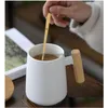 Mugs 480Ml Nordic Design Simple White Black Ceramic Coffee Mug With Wooden Handle Water Cup For Business Gift Modern Style Inventory Dhzcu