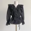 Kvinnors blusar koreanska chic vår vintage skjorta kvinnor smal kors v-hals snörning dubbel lager ruffle flare hylsa elegant blusa mujer