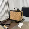 Designer Designer Camera Vanity Box Filigree Top uchwyt TOTES Crossbody ramię pikowane Matelasse Cosmetic Cose Fase Outdoor Sacoch264p