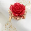 Röd harts Rose Flower Servett Ring Hotel Wedding Decor Metal Servin Buckle Festival Party Banquet Table Decoration Ring Holder BH8162 TYJ