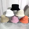Tassels de mujer Diseñador de sombrero de cubo para hombre Bordado Triángulo Beanie Brean Blim Hats Capas de béisbol Casquettes Unisex Outdoor Capricon Capas de moda