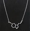 Collana Molecola Collana Formula Chimica 5-HT Struttura Ormonale DNA Gioielli Infermiera Molecolare per Donna Uomo