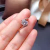 Clusterringen 2022 Crackling Moissanite Ring For Women Sieraden Betrokkenheid Bruiloft 925 Zilveren Rose Gold Geplaatste verjaardagscadeau