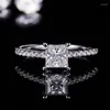 Bröllopsringar Apaison 925 Sterling Silver Color 1CT Square Moissanite For Women Engagement Party Fine Jewelry With Box Wholesale