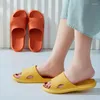 Pantoufles été maison salle de bain douche intérieur femme sandales Couple chaussures épais nuage bas pantoufle pour femmes hommes