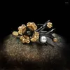 Pierścienie klastra Wysokiej jakości modny kwiat liści złoty kolor dla kobiet retro perłowy pierścień rocznicowy akcesoria biżuterii