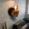 Vägglampor 2022 Retro Creative Fist Shape Light E27 Lamphållare Industrial Style Year Decoration for Home Bar Ligthing