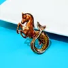 Brooches CINDY XIANG Enamel Horse And Fish Pins Animal Design Fashion Jewelry 3 Colors Available Coat Accessories