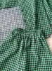 Survêtements pour femmes Femmes 3 pièces Ensemble Houndstooth Plain Vert / Noir / Orange Collier Turn-Down Blouse Simple Bretelle Strap Camis Shorts Costumes