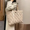 Borse Tote da donna del progettista di marca 2020 Autunno Inverno Nuova borsa a tracolla da donna Borse in nylon di alta qualità Shopper di grande capacità 305h