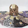 sombreros de leopardo de las mujeres