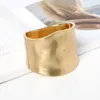 Braccialetto 2022 Braccialetti larghi Braccialetti color oro in lega minimalista per accessori donna Gioielli di moda Regalo di fidanzamento