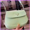 Neue Mode Frauen Umhängetaschen Designer Handtaschen Kleine Tote Dame Totes Outdoor Baguette Achsel Tasche Glänzend Perlmutt taillebag171G