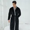 Vêtements de nuit pour hommes Robe de douche pour Couple Hiver Tissu éponge Robes Hommes Plus Xxl Robe de chambre Femmes Microfibre