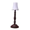 Lampy stołowe małe lampy nocne w stylu europejskim Minimalistyczne stado nocne światło do salonu do sypialni bar biurowy
