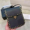 Sac à bandoulière COBAG Sacs de créateurs Vintage Rivets Sacs à bandoulière Embrayage Femmes Sac à main en cuir Designer Shopping Flap Wallet 220816 C Lettre studio rivet téléphone sac