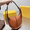 Neue T -Buchstaben Hobo Designer -Taschen Umh￤ngetaschen Damen Unterarm Luxurys Handtasche Crossbody Bags Frau Design -Geldbeutel Brieftasche 221220