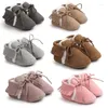 First Walkers Baby Shoes Born Infant Boy Girl Winter Warm Fluff Fringe Suede Sofe Lace-up Toddler Crib Crawl Casual Moccasins