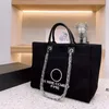 Дизайнерские сумки Hands Tote Channel Chain Bagss Beach Women Luxury Fashion Вязание Кошелек Плечо Большой емкости Холст Магазины