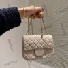 Umhängetaschen 22A Pearl Crush Mini Flap Quilted Umhängetasche Beige Lammfell Antik Gold Kugel Metall Hardware Klassische Geldbörse 5 Farben Crossbod