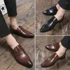 Sukienka buty swobodne mężczyźni letnie skóra sapato de couro masculino zapatos casuales para hombre cuero business