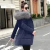 Femmes Trench Coats 2022 Neige Porter Long Parkas Veste D'hiver Femmes Fourrure À Capuche Vêtements Femme Doublure Épais Manteau