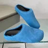 Zapatillas Mujer Zapatos de diseñador Punta redonda Señoras Diapositivas Calzado de fábrica al aire libre