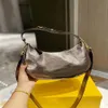 Borsa a tracolla monospalla portatile da donna di lusso di alta qualità Nuova borsa ascellare Borsa multifunzionale Fashion Design270B