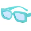 Nieuwe zonnebrillen unisex rechthoek zonnebril snoepkleur adumbrale anti-uv bril Simplity-bril siers sierlijk