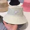 Designers pour femmes concepteurs de seaux chapeaux ajust￩s soleil emp￪cher le bonnet de baseball capot de baseball snacks ext￩rieurs