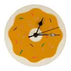 壁の時計インスノルディックドーナツ型時計漫画サイレントミュートキッズルームデコレーション飾り飾りの飾りポップ保育園の装飾