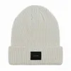 2023 버킷 모자 디자이너 겨울 모자 남성 여성 캡을위한 겨울 모자 어부 버킷 패치 워크 패션 순수한 고품질 가을 삼각형 캐주얼 카펠로 두개골 모자