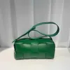 Designer Botega V Bolsa de Luxo Autêntica Travesseiro Vaca Bolsa Quadrada Bolsas Moda Cassetes Couro Mão Tecido Cor Sólida Um ShoYH0I