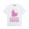 T-shirt da donna di design T-shirt a maniche corte con stampa di micro etichette fragola di lusso, top estivo da donna casual ONAQ