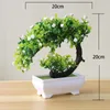 Dekorativa blommor Creative Mini Ball Simulation Plant Potted Grass Bonsai Tree HomeDecoration Flower Ornaments Greenery Decor Accessories