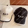 Men dames honkbal pet designer letter borduurwerk gemonteerd emmer hoeden bal caps mode luxe sun hoed heren heren buitengolf pet zwart sunhat