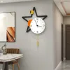 Horloges murales moderne minimaliste Net rouge horloge lumière luxe créatif salon maison mode décoration suspendus