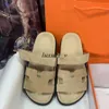 Designer tofflor chypre tofflor strand klassiska platt sandaler män kvinna sommar dam läder flip flops kvinnor päls glider ull skurar