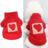 Abbigliamento per cani Maglione Affascinante motivo a cuore d'amore Adatto alla pelle Inverno caldo a 2 zampe Pullover per gatti Decor Pet Dress Up274G