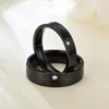 Pierścienie ślubne American Titanium Steel Pierścień nierdzewna czarna inkrustowana para cyrkonu dla parowych ozdobnych sprzedaży bezpośredniej sprzedaży