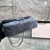 CC Çapraz Vücut Sonbahar Kış Velvet Çift Flep Kapitone Çantalar Klasik Çoklu Pohette Çantalar Matelasse Metalik Donanım Deri Zinciri Kadın Crossbody Crossbody Omuz Wal