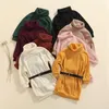 Sukienki dla dziewczynki 2-7y Sweter dla dzieci 2022 jesień zima solidny kolor Turtleeck Długie rękawy na drutach z ubrania z paskiem na pu