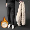 Pantalones para hombres invierno pantalones de cordero para hombres insoportes impermeables casuales lana de peluca cálido espesas joggers hombres deportes de cachemira pantalones termales