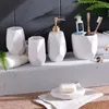 목욕 액세서리 세트 북유럽 창조적 인 욕실 세라믹 칫솔 홀더 세척 5 피스 간단한 로션 병 비누 요리 웨딩