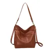 Сумки для плеча Funmardi Женщины PU кожаная сумка простые ретро -кросс -заклепки большая сумка женская сумочка wlhb2655