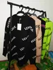 새로운 디자이너 브랜드 남성 스웨터 럭셔리 영국 고품질 고품질 스웨트 셔츠를 판매하는면 레트로 까마귀 레저 여성 느슨한 커플 풀오버#68