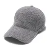 Зимняя открытая теплая шапка из ягненка с утолщением шерпа бейсболка Женщины девочки сплошной шляп с твердым ударом.