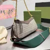 Yeni koltuk altı çanta zincir crossbody çanta bayanlar omuz çantası iki örgü kayış moda fermuarlı cüzdan klasik mektup baskılar Messi218e