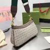 Yeni koltuk altı çanta zincir crossbody çanta bayanlar omuz çantası iki örgü kayış moda fermuarlı cüzdan klasik mektup baskılar Messi218e