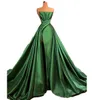 Élégant Sexy Green A Line Robes de soirée pour femmes Plus taille sans bretelles Satin Court Train Pleas Robe de bal Forme Fête d'anniversaire Pageant Robes Made personnalisées